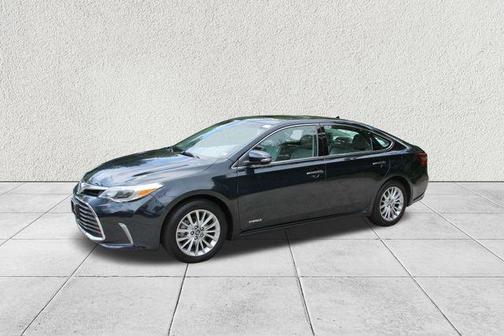 2018 Toyota Avalon Hybrid Limited