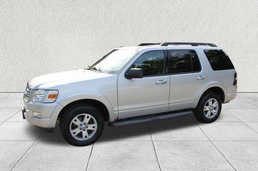 2010 Ford Explorer XLT