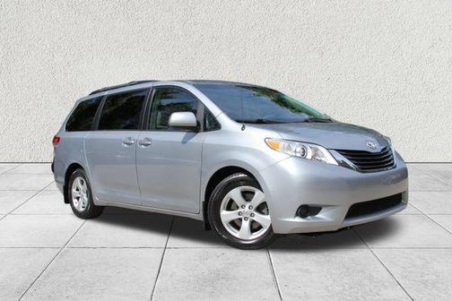 2014 Toyota Sienna L