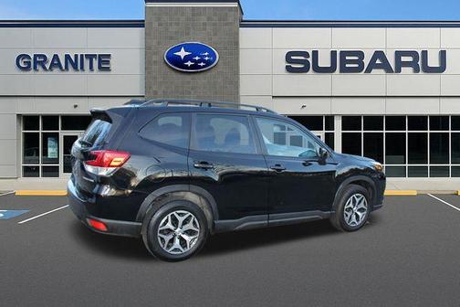 2022 Subaru Forester Premium