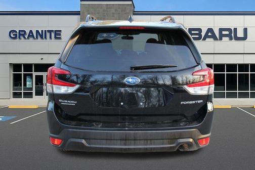 2022 Subaru Forester Premium