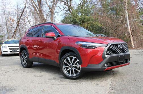 2023 Toyota Corolla Cross XLE