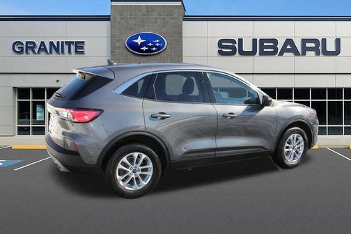 Gray Metallic 2022 Ford Escape SE