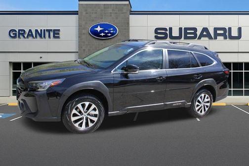 Crystal Black Silica 2025 Subaru Outback Premium