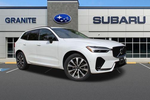 2023 Volvo XC60 B5 Plus Dark Theme