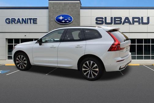 2023 Volvo XC60 B5 Plus Dark Theme