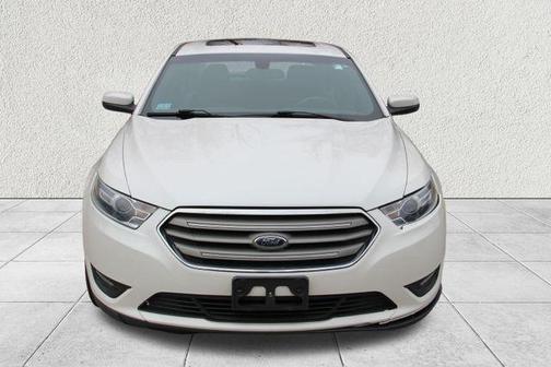 2017 Ford Taurus SEL