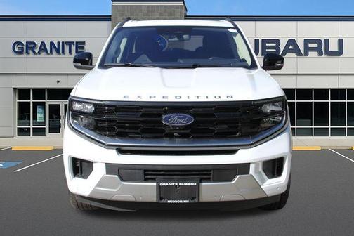 Oxford White 2025 Ford Expedition Max Platinum