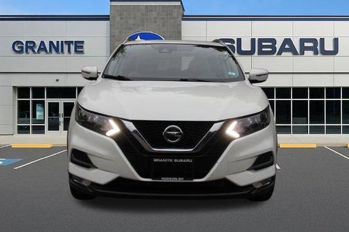 White 2020 Nissan Rogue Sport SV