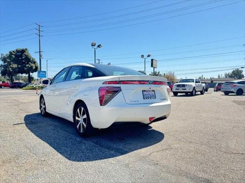 2018 Toyota Mirai Base