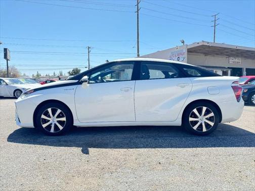 2018 Toyota Mirai Base