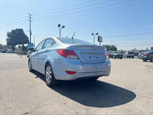 2014 Hyundai Accent SE