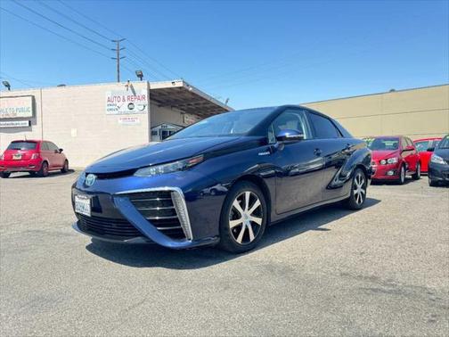 2018 Toyota Mirai Base