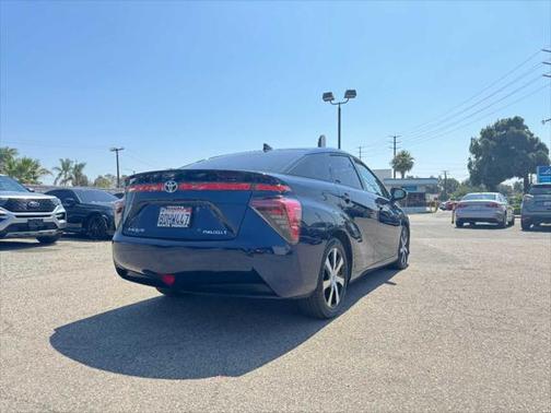 2018 Toyota Mirai Base