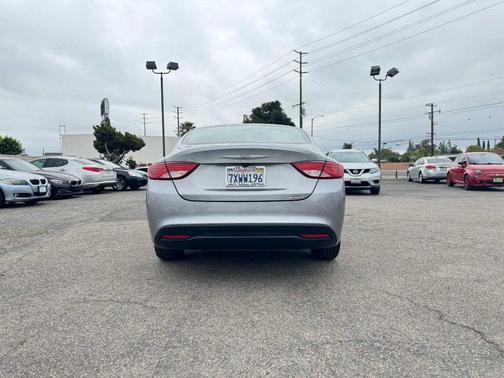 2017 Chrysler 200 Touring
