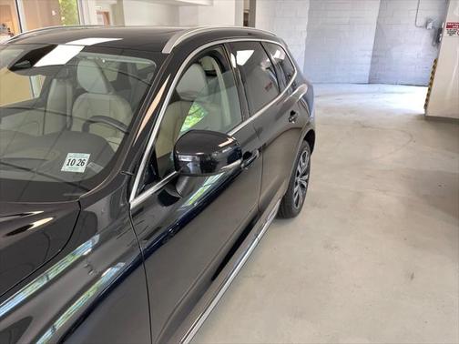 2022 Volvo XC60 B6 Inscription