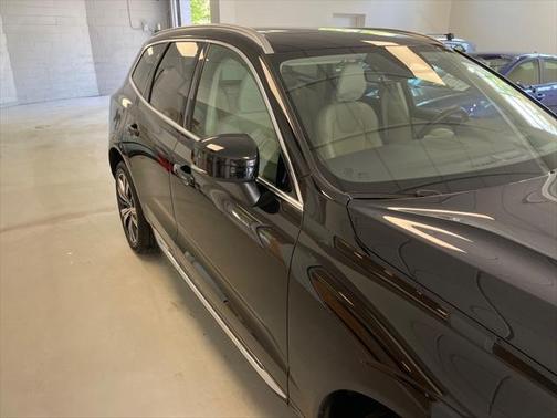 2022 Volvo XC60 B6 Inscription