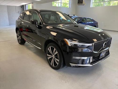 2022 Volvo XC60 B6 Inscription