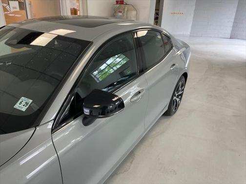2024 Volvo S60 B5 Core Dark Theme