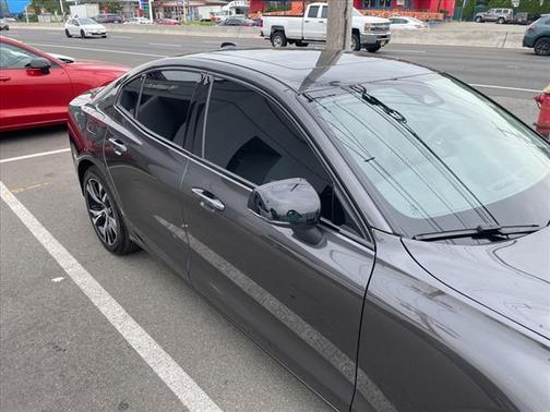 2024 Volvo S60 B5 Plus Dark Theme