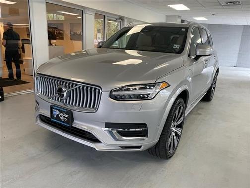 2024 Volvo XC90 Recharge Plug-In Hybrid T8 Ultimate Bright Theme 7-Seater