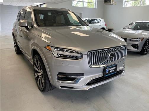 2024 Volvo XC90 Recharge Plug-In Hybrid T8 Ultimate Bright Theme 7-Seater
