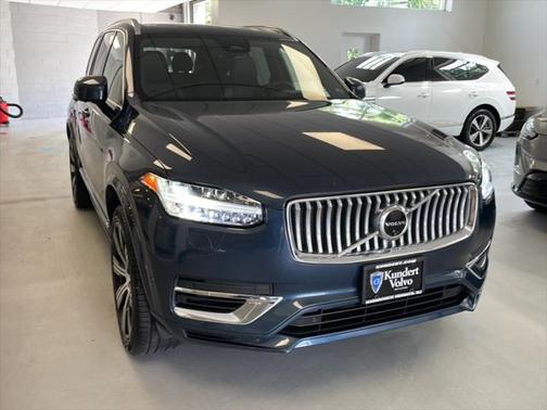 2024 Volvo XC90 Recharge Plug-In Hybrid T8 Ultimate Bright Theme 7-Seater