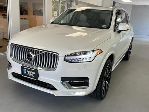 2024 Volvo XC90 B6 Ultimate Bright Theme 6-Seater