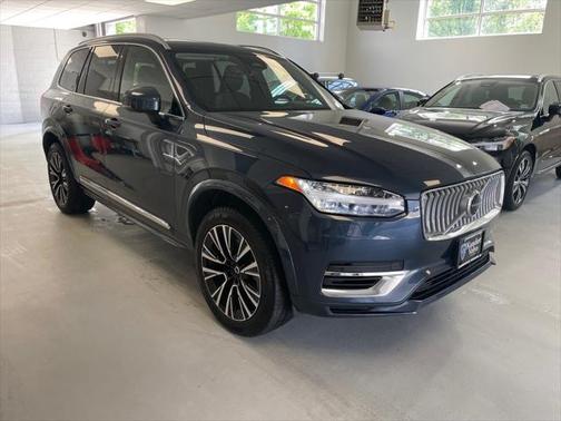 2023 Volvo XC90 Recharge Plug-In Hybrid T8 Plus Bright Theme 7-Seater