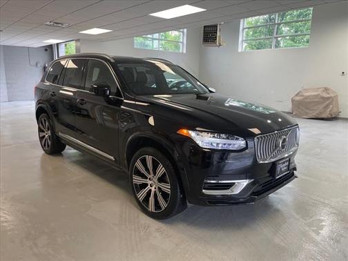 2023 Volvo XC90 Recharge Plug-In Hybrid T8 Plus Bright Theme 7-Seater