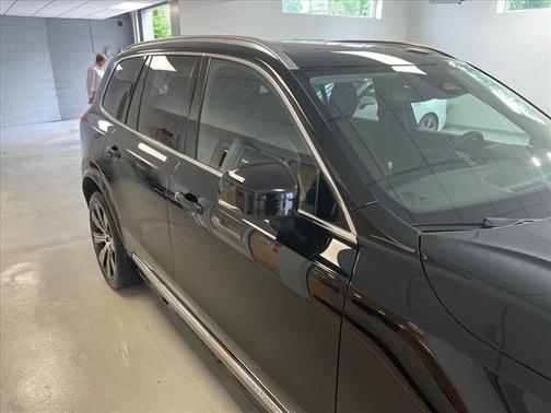 2023 Volvo XC90 Recharge Plug-In Hybrid T8 Plus Bright Theme 7-Seater