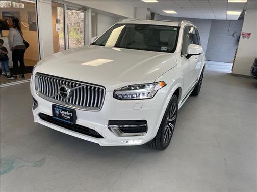 2024 Volvo XC90 B6 Plus Bright Theme 6-Seater