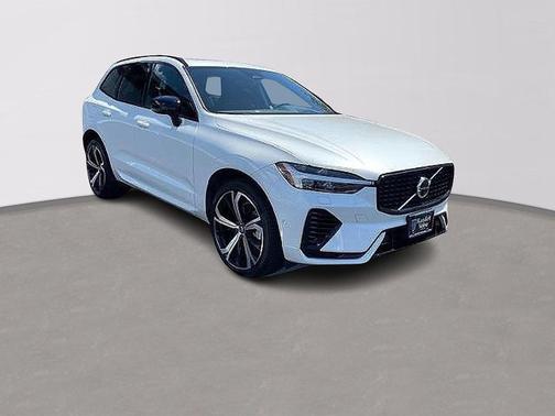 2022 Volvo XC60 Recharge Plug-In Hybrid T8 R-Design