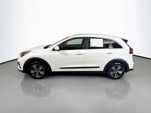 Snow White Pearl 2022 Kia Niro Plug-In Hybrid EX