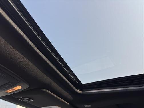 2025 Toyota Sienna XSE 7 Passenger