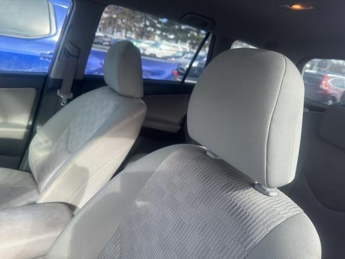 2009 Toyota RAV4 Base