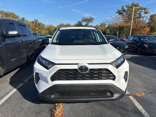 2020 Toyota RAV4 LE