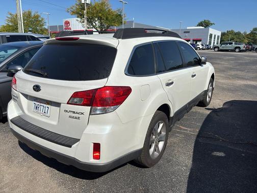 2014 Subaru Outback 2.5i Limited