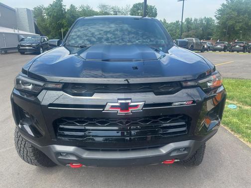 Black 2025 Chevrolet Colorado ZR2