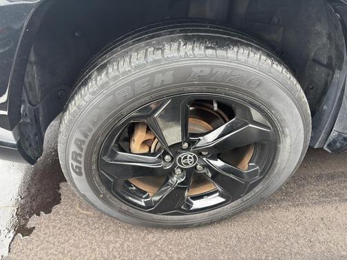 2021 Toyota RAV4 Hybrid SE