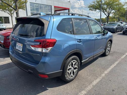 2020 Subaru Forester Premium