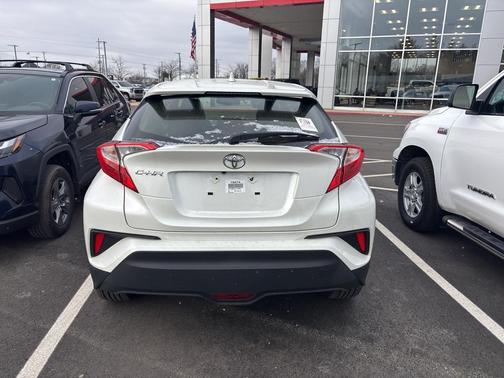 2018 Toyota C-HR XLE Premium
