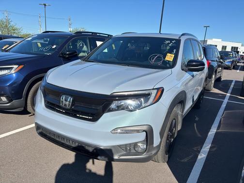 Sonic Gray Pearl 2022 Honda Pilot AWD TrailSport
