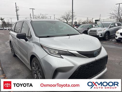 2021 Toyota Sienna XSE 7 Passenger