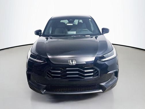 Crystal Black Pearl 2023 Honda HR-V AWD Sport