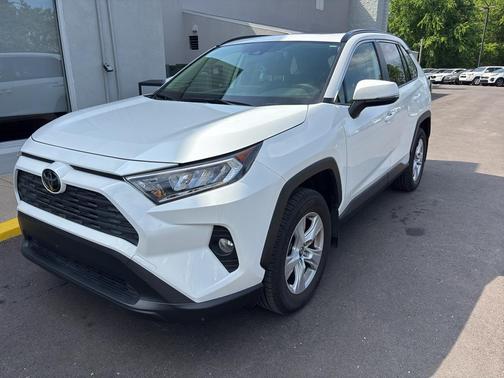 Super White 2019 Toyota RAV4 XLE