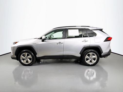 2021 Toyota RAV4 Hybrid XLE Premium
