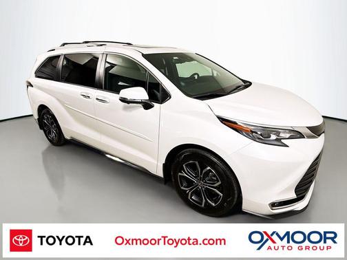 Wind Chill Pearl 2025 Toyota Sienna Platinum