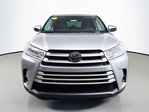 2019 Toyota Highlander LE I4