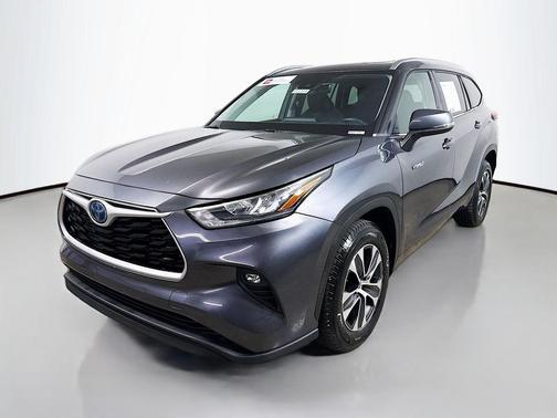 2020 Toyota Highlander Hybrid XLE